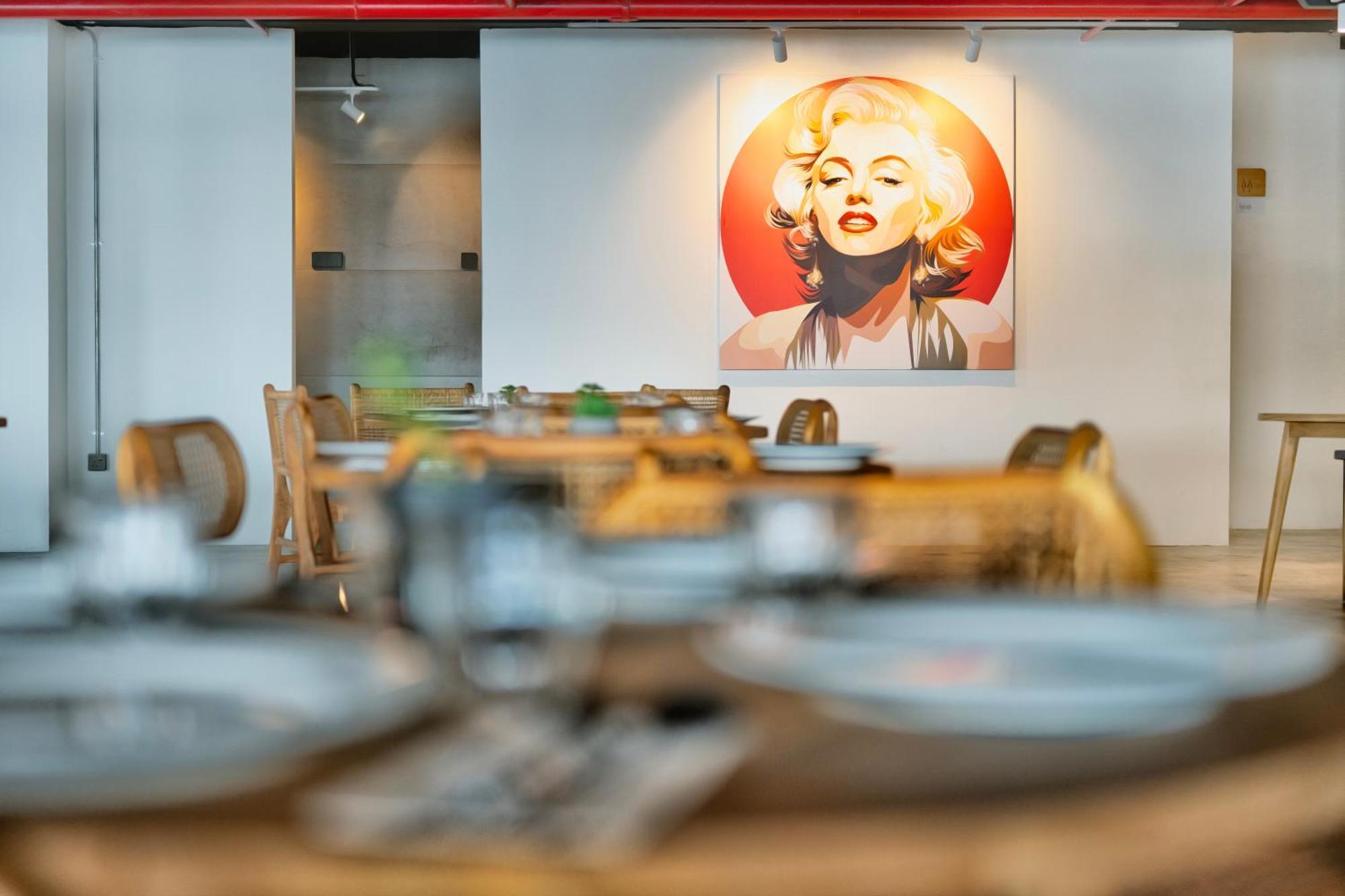 Theatre Hotel كوشنج المظهر الخارجي الصورة